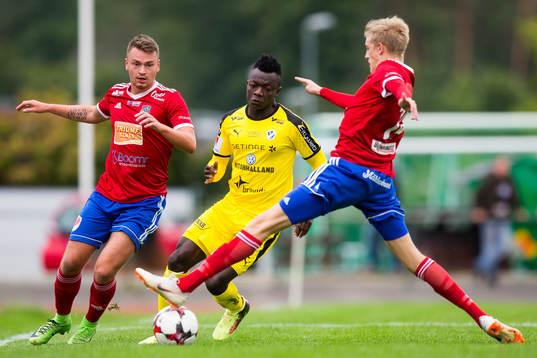 Halmstads Thomas Boakye mot Sävedalens Fredrik Alnäs och