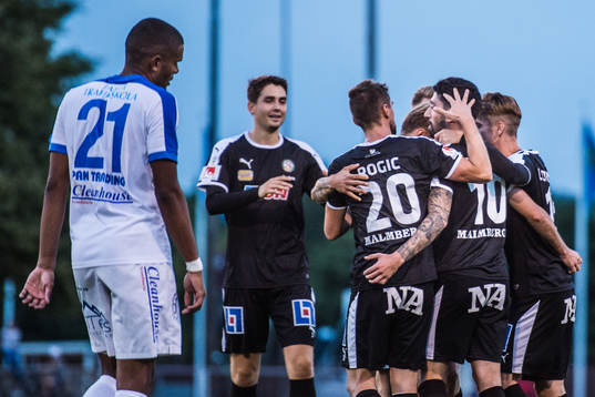 Bläddra bland fler bilder av Fotboll, Svenska Cupen, Akropolis - Örebro