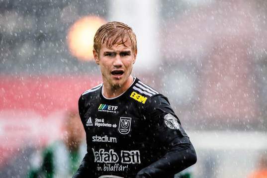 Carlstads Jesper Karlsson deppar