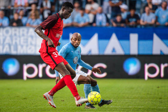 Paul Onuachu of Midtjylland and Fouad Bachirou of Malmö FF
