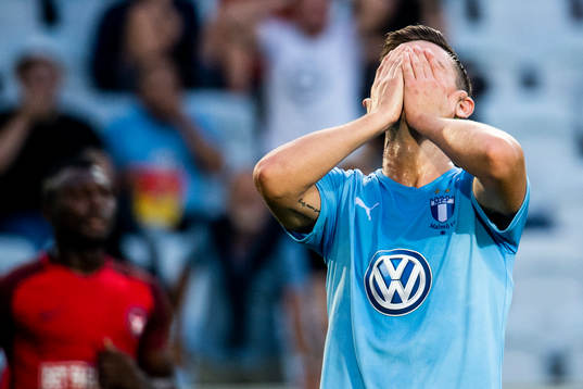 Marcus Antonsson of Malmö FF looks dejected