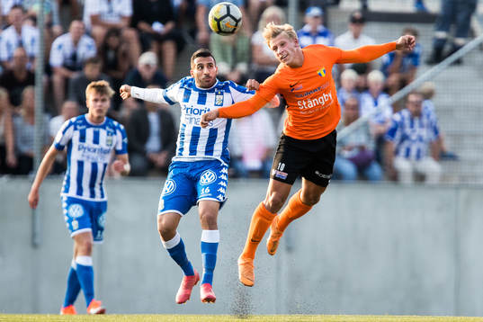 IFK Göteborgs Sargon Abraham och Torns Tobias Karlsson