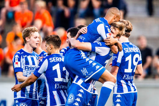 IFK Göteborgs målskytt Marcus Degerlund jublar