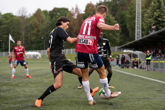 Hisingbackas Martin Zanjanchi och Örgrytes Gabriel