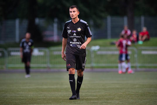 Hisingbackas Haris Skenderovic deppar