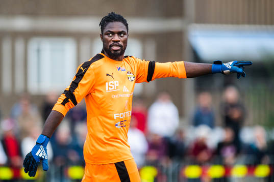 Hisingbackas målvakt Joseph Leke Asong