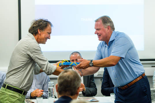 Lennart Ekdal och Karl-Erik Nilsson, ordförande Svenska