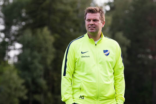 Norrköpings tränare Jens Gustafsson innan fotbollsmatchen