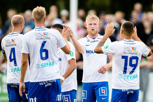 Norrköpings Kalle Holmberg jublar