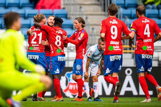 Helsingborgs Charlie Weberg jublar