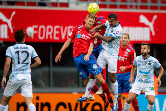 Helsingborgs Markus Holgersson och Andreas Granqvist i