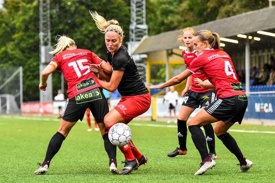 Limhamn Bunkeflos Mia Persson och Göteborgs Karin Lundin