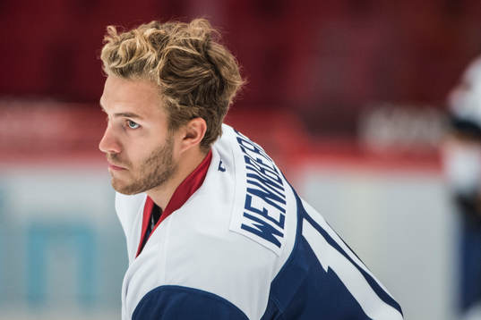 forward Alexander Wennberg