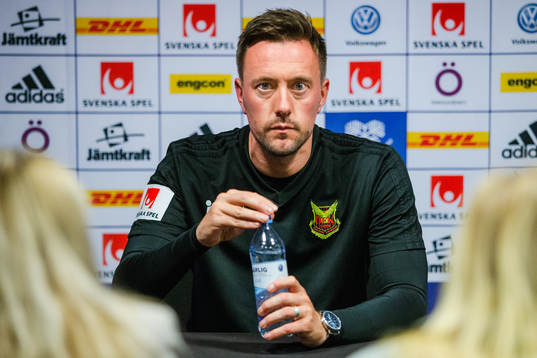 Östersunds tränare Ian Burchnall