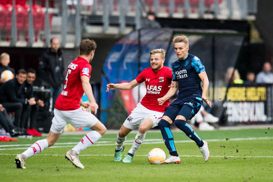 Fredrik Midtsjø of AZ Alkmaar and Martin Ødegaard of