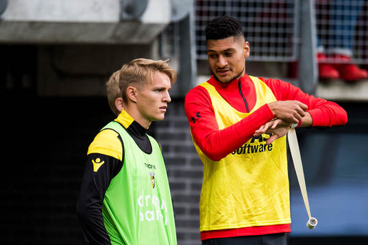 Martin Ødegaard of Vitesse and Bjørn Maars Johnsen of AZ