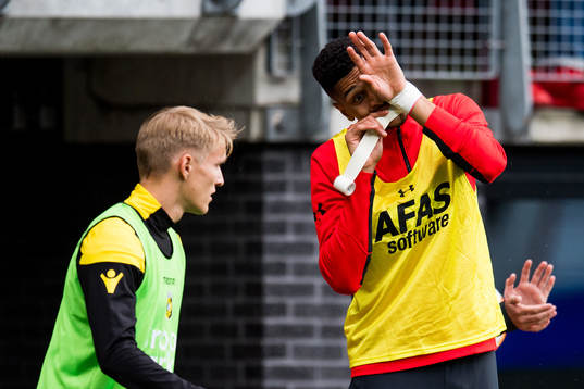 Martin Ødegaard of Vitesse and Bjørn Maars Johnsen of AZ