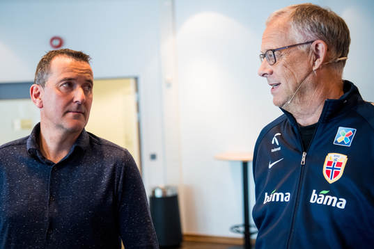 Per Joar Hansen, assistant coach, and Lars Lagerbäck, head
