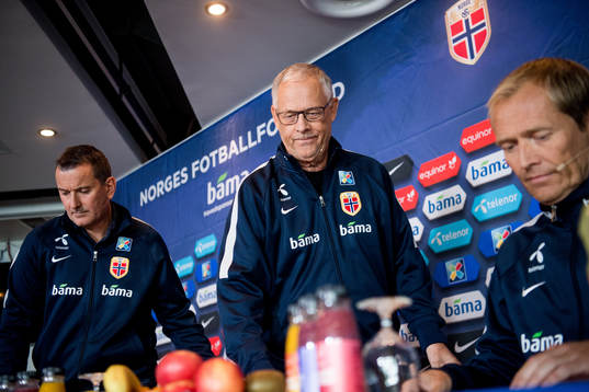 Per Joar Hansen, assistant coach, Lars Lagerbäck, head