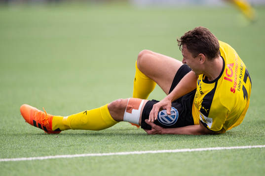 Frejs Marcus Hansson ligger skadad