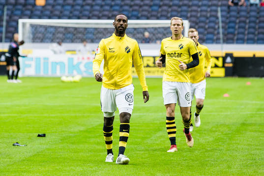 s Henok Goitom innan fotbollsmatchen i Allsvenskan mellan
