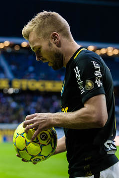 s Sebastian Larsson