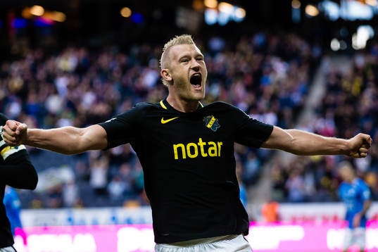s Robin Jansson jublar