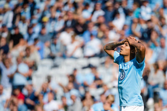 Malmö FFs Romain Gall deppar