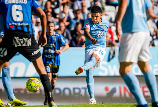 Malmö FFs  Romain Gall gör 2-0