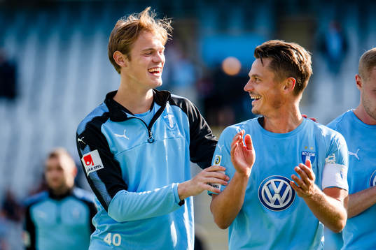 Malmö FFs Hugo Andersson och Markus Rosenberg  jublar