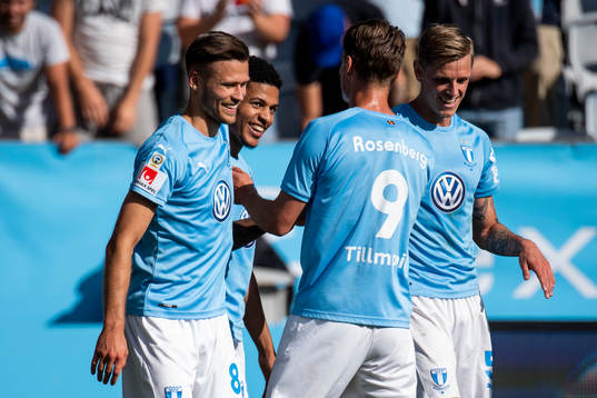 Malmö FFs Romain Gall jublar med lagkamraterna