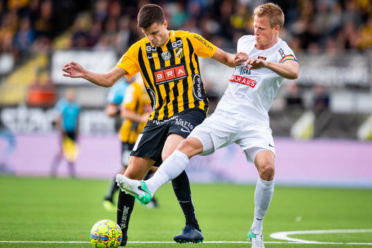 Häckens Alexander Jeremejeff och Brommapojkarnas Martin