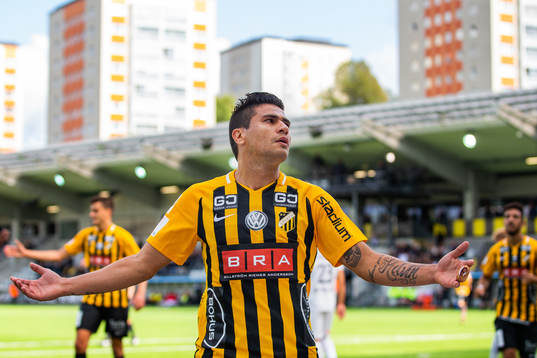 Häckens Paulinho jublar