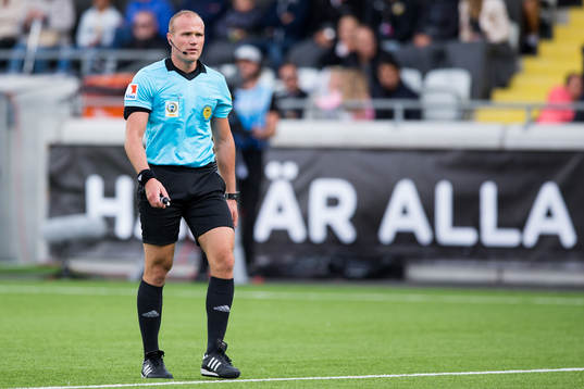 Domare Patrik Eriksson