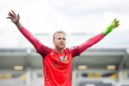 Häckens Rasmus Lindgren jublar