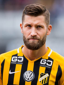Häckens Joona Toivo på line up innan fotbollsmatchen i