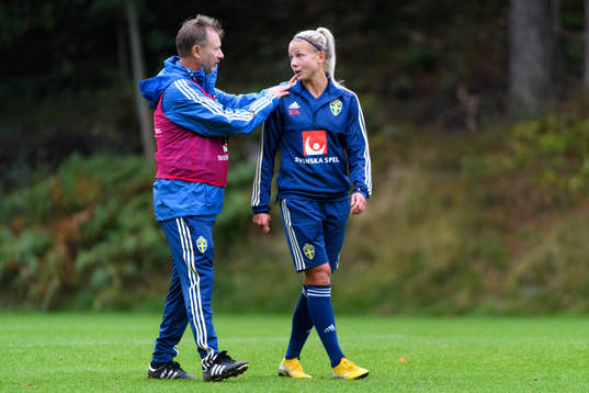 Förbundskapten Peter Gerhardsson och Hanna Glas