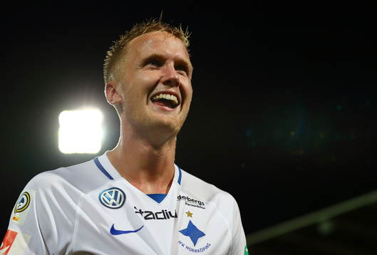 Norrköpings Kasper Larsen  jublar