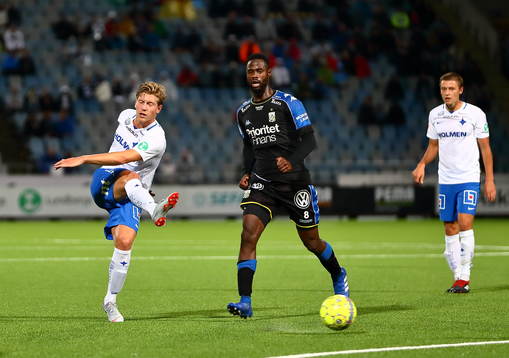 Norrköpings Alexander Fransson  och IFK Göteborgs Vajebah