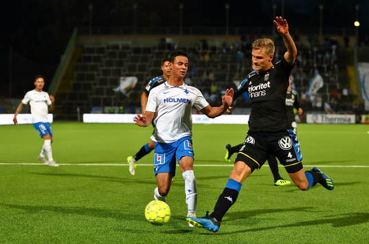 Norrköpings Ian Smith   och IFK Göteborgs Carl Starfelt