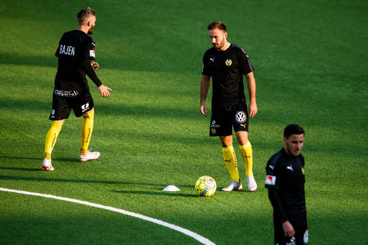 Hammarbys Muamer Tankovic före fotbollsmatchen i