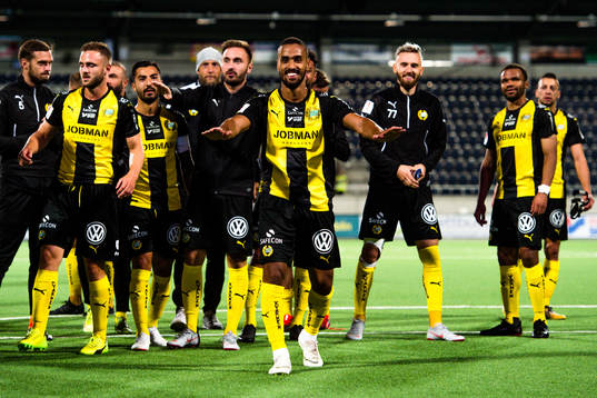 Hammarbys Junes Barny jublar