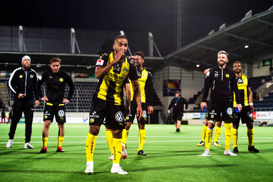 Hammarbys Junes Barny jublar