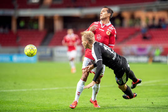 Kalmars Hiago Ramiro och Örebros Sebastian Ring