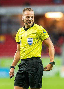 Domaren Kristoffer Karlsson