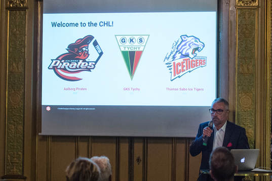 s VD Martin Baumann välkomnar två nya lag till CHL