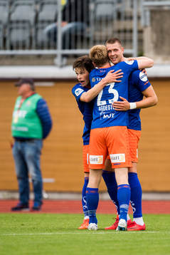 Hólmbert Fridjónsson of Aalesund celebrates the 0-1 goal