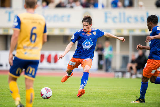 Sondre Fet of Aalesund shoots to score the 0-3 goal
