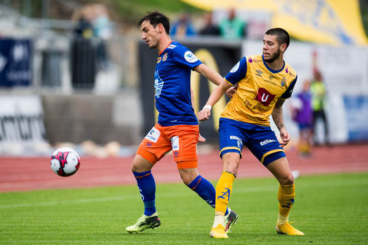 Nikola Tkalcic of Aalesund and Luke Ferreira of Jerv