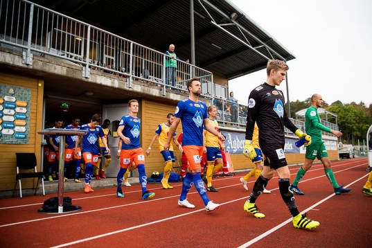 Kaj Ramsteijn and goalkeeper Andreas Lie of Aalesund enter
